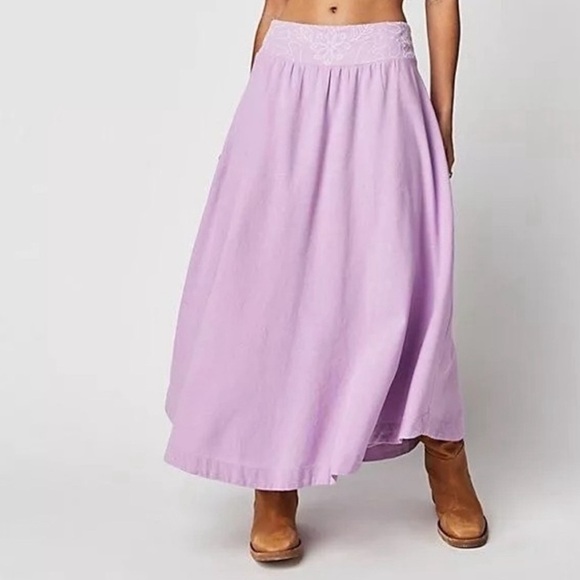 Free People | Lotus Embroidered Mid Rise Maxi Skirt Size Large Boho Flowy Purple - Picture 1 of 11
